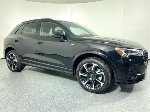 2025 Audi Q3 45 S line Premium