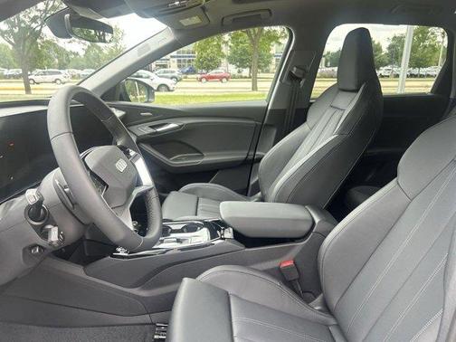 2025 Audi Q6 e-tron Premium