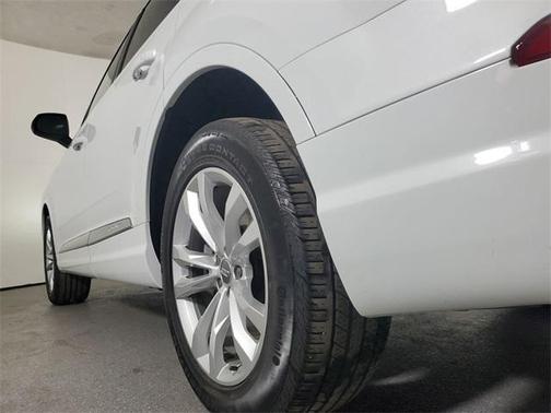 2019 Audi Q7 55 Premium Plus