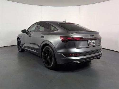 2021 Audi e-tron Premium