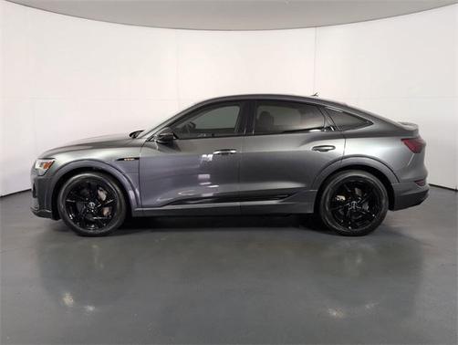 2021 Audi e-tron Premium