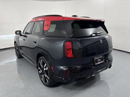 2025 MINI Countryman John Cooper Works