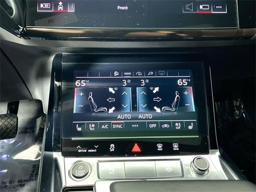 2022 Audi e-tron Premium Plus