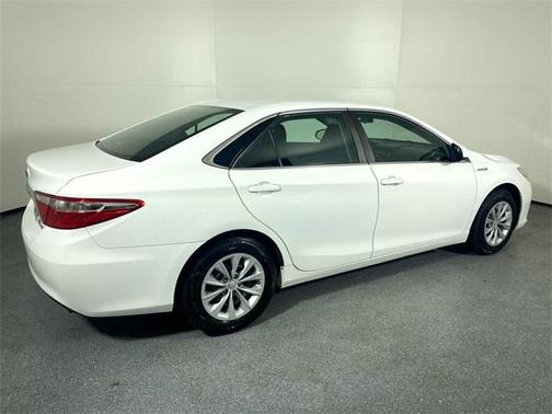 2015 Toyota Camry Hybrid 