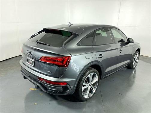 2022 Audi Q5 45 S line Premium Plus