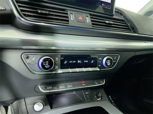 2022 Audi Q5 45 S line Premium Plus