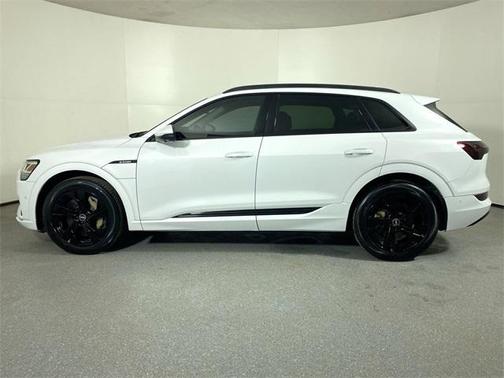 2022 Audi e-tron Premium