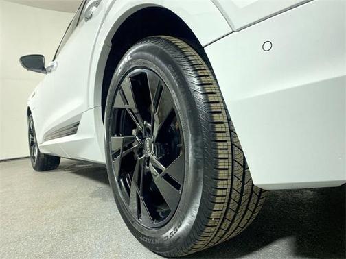 2022 Audi e-tron Premium