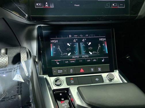 2021 Audi e-tron Premium