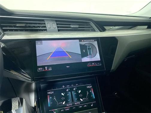 2021 Audi e-tron Premium