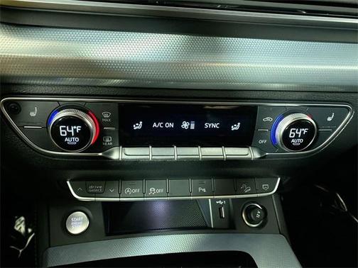 2025 Audi Q5 45 S line quattro Premium