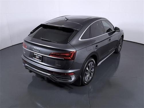 2022 Audi Q5 45 S line Premium Plus