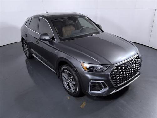 2022 Audi Q5 45 S line Premium Plus