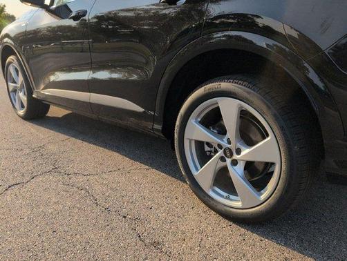 2025 Audi Q5 Sportback 2.0T Premium