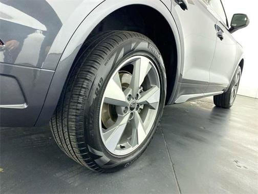 2024 Audi Q5 40 Premium