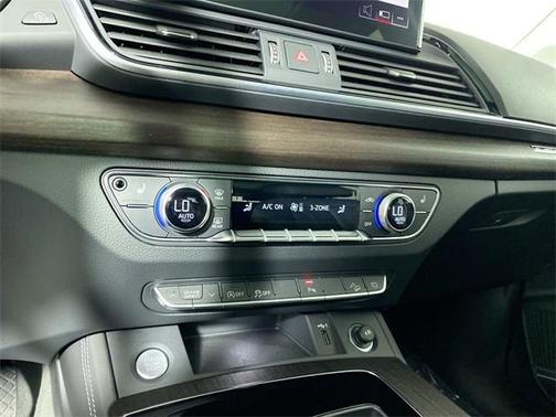 2024 Audi Q5 40 Premium