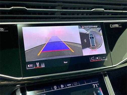 2025 Audi Q8 55 Premium