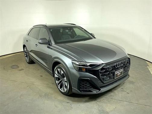2025 Audi Q8 55 Premium