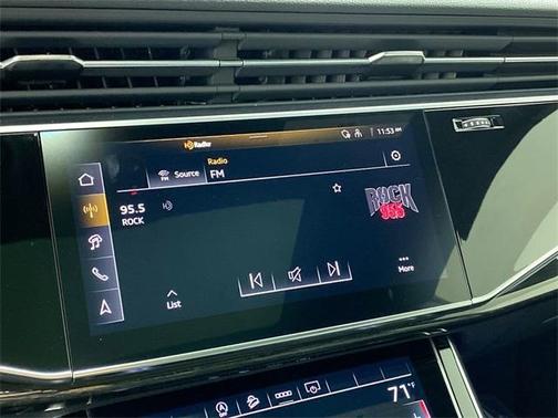 2025 Audi Q8 55 Premium