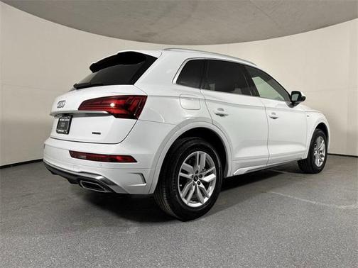 2023 Audi Q5 45 S line quattro Premium