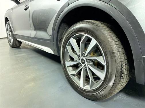 2024 Audi Q5 45 S line quattro Premium