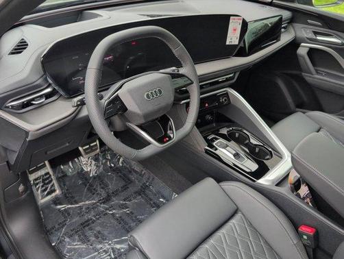 2025 Audi SQ5 3.0T quattro Premium