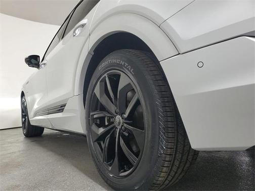 2021 Audi e-tron Premium Plus