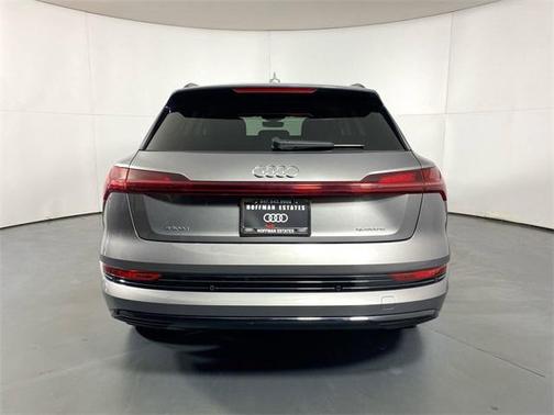 2021 Audi e-tron Premium Plus