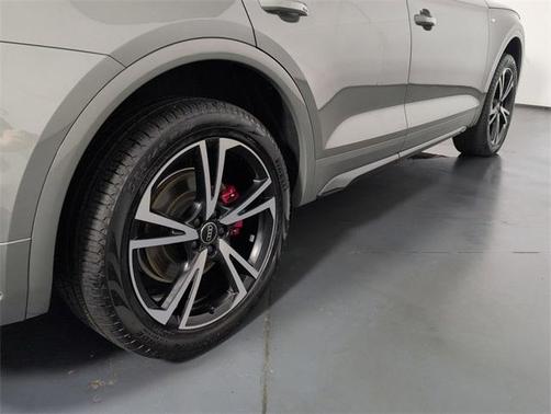 2025 Audi Q5 45 S line quattro Premium