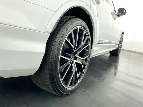 2023 Audi Q7 55 Prestige