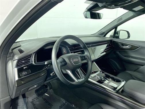 2023 Audi Q7 55 Prestige