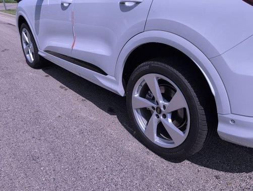 2025 Audi Q5 2.0T quattro Premium