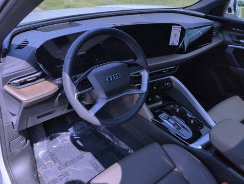 2025 Audi Q5 2.0T quattro Premium