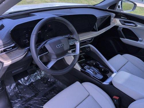 2025 Audi Q5 2.0T quattro Premium