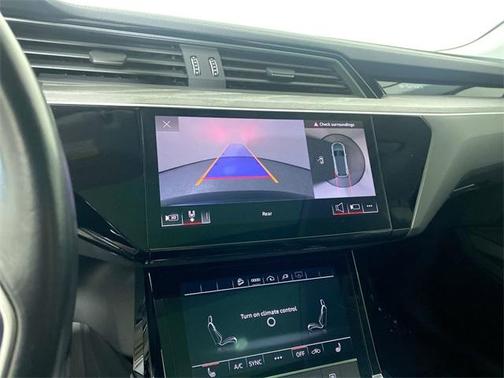 2021 Audi e-tron Premium