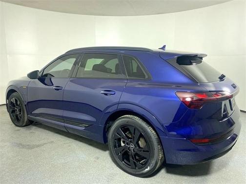 2021 Audi e-tron Premium