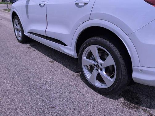 2025 Audi Q5 2.0T quattro Premium