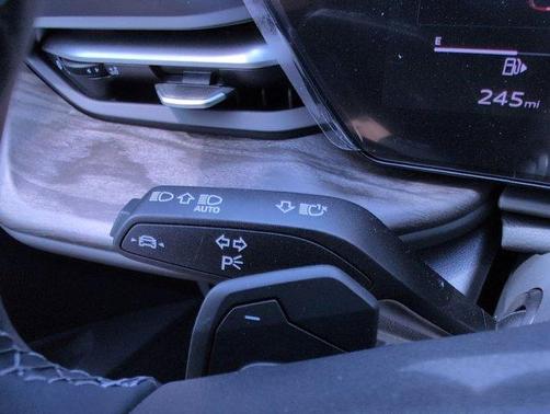 2025 Audi Q5 2.0T quattro Premium
