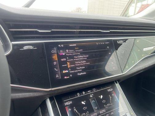 2025 Audi Q7 55 Premium Plus