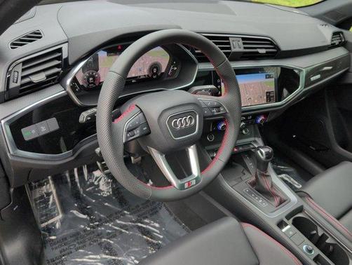 2025 Audi Q3 45 S line Premium