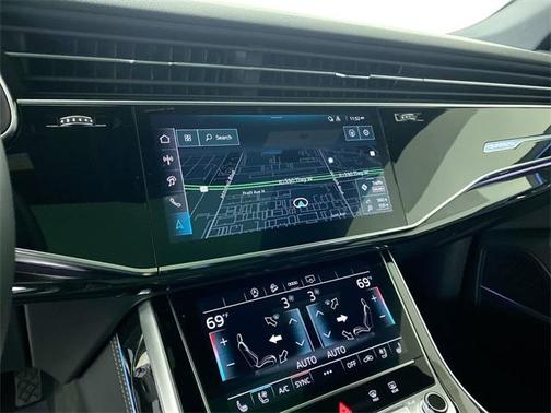 2025 Audi Q8 55 Premium