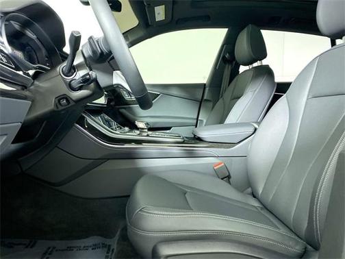 2025 Audi Q8 55 Premium