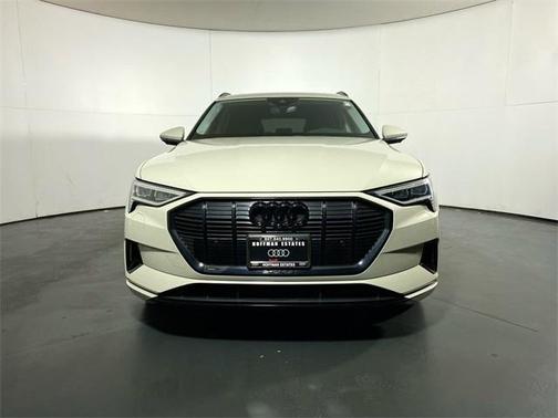 2021 Audi e-tron Premium