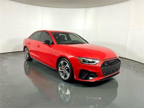 2022 Audi A4 45 S line Premium Plus