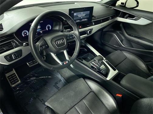2022 Audi A4 45 S line Premium Plus