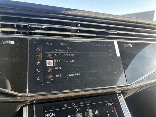 2025 Audi Q8 Premium Plus