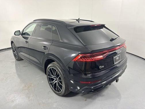 2021 Audi Q8 55 Premium Plus