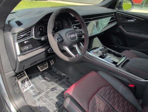 2025 Audi RS Q8 4.0T quattro performance