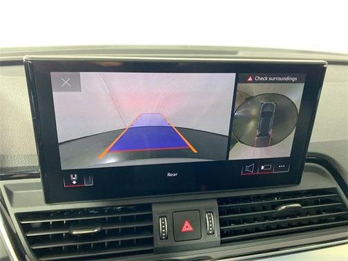 2025 Audi Q5 45 S line quattro Premium