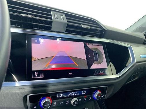 2021 Audi Q3 45 S line Premium
